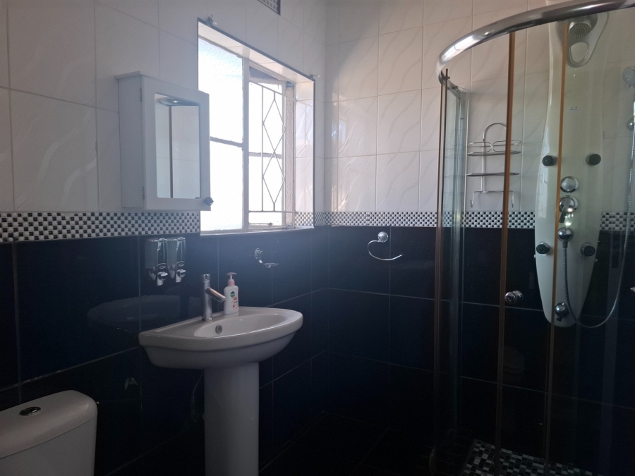 5 Bedroom Property for Sale in Actonville Gauteng