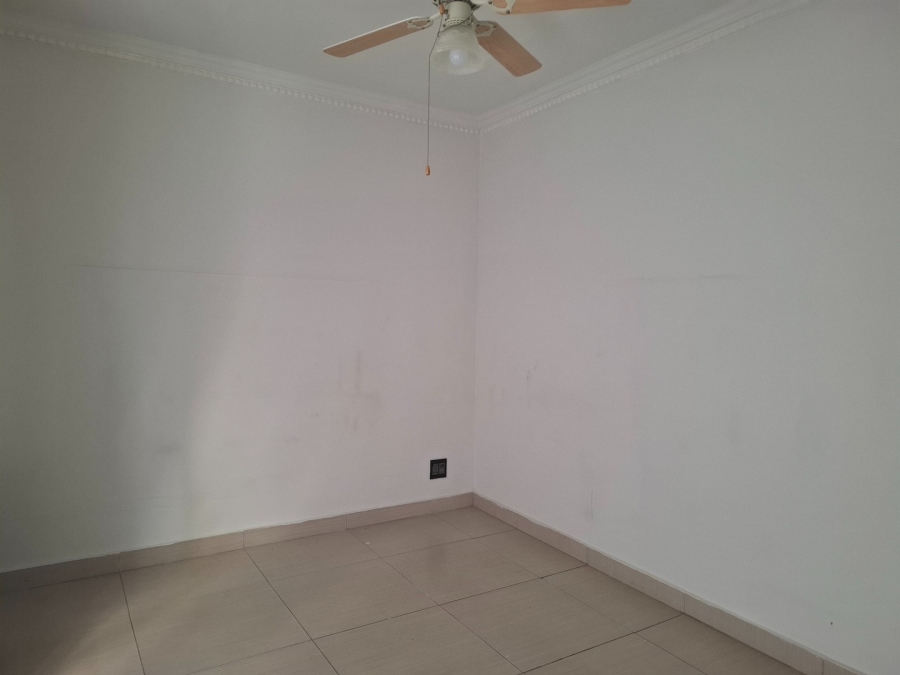 5 Bedroom Property for Sale in Actonville Gauteng