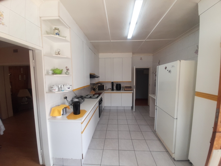 4 Bedroom Property for Sale in Linmeyer Gauteng