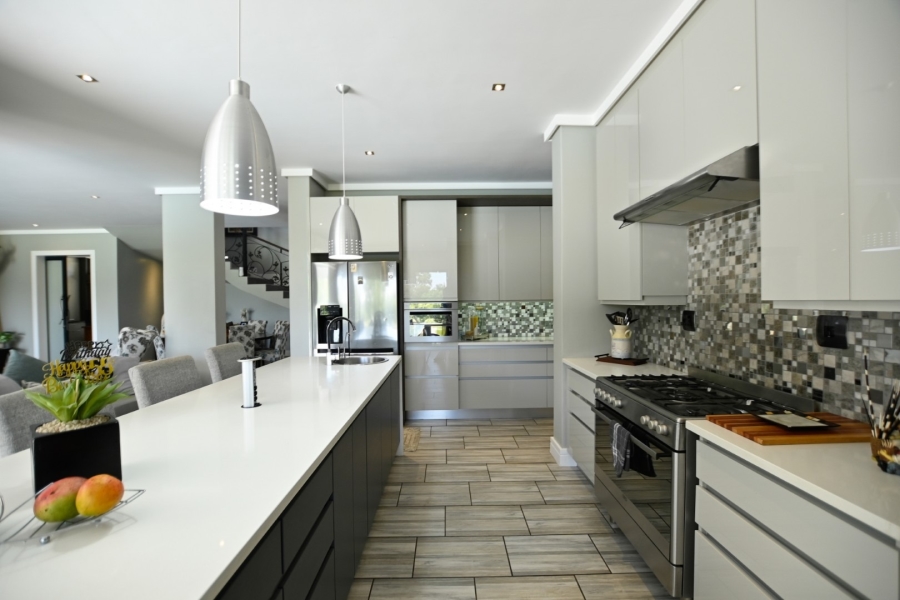 4 Bedroom Property for Sale in Sable Hills Gauteng