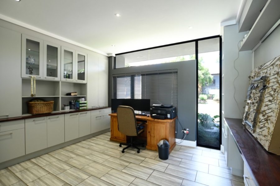 4 Bedroom Property for Sale in Sable Hills Gauteng