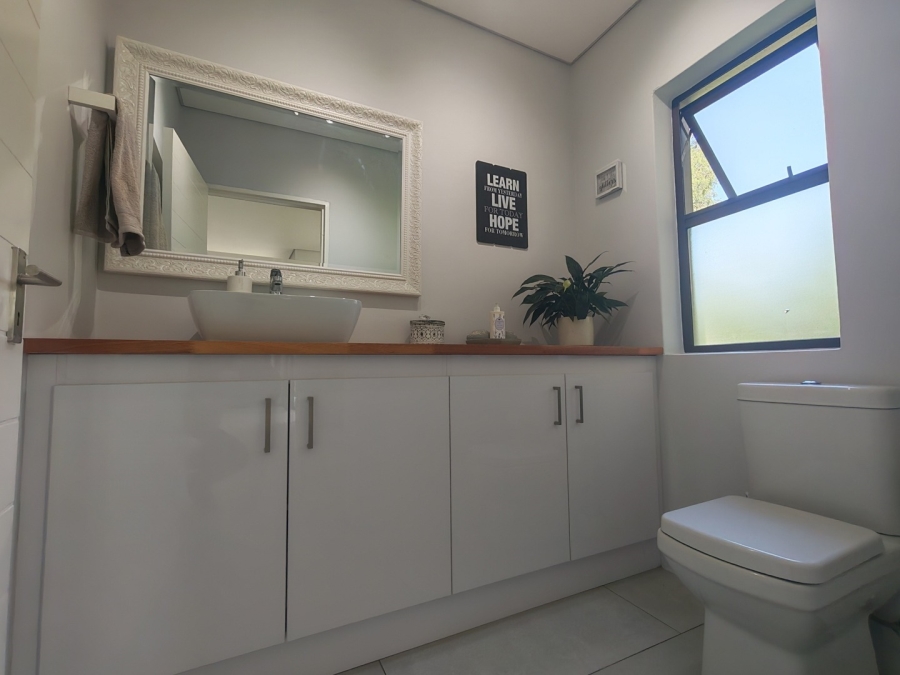 3 Bedroom Property for Sale in Brackenhurst Gauteng