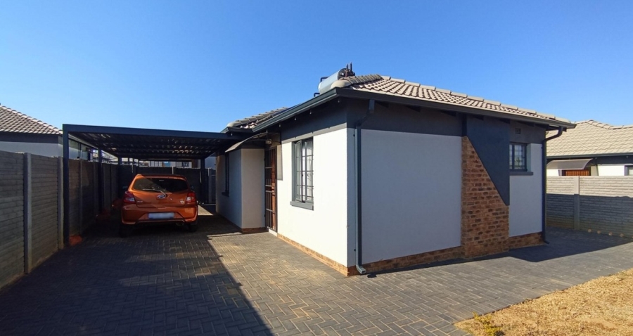 2 Bedroom Property for Sale in Roodeplaat Gauteng