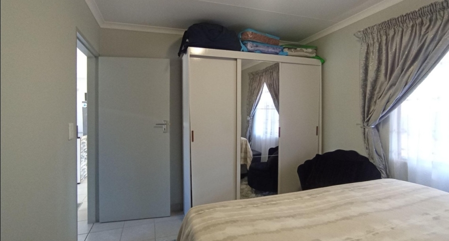 2 Bedroom Property for Sale in Roodeplaat Gauteng