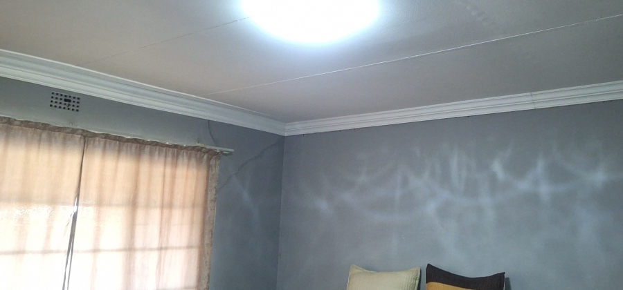 3 Bedroom Property for Sale in Nanescol Gauteng