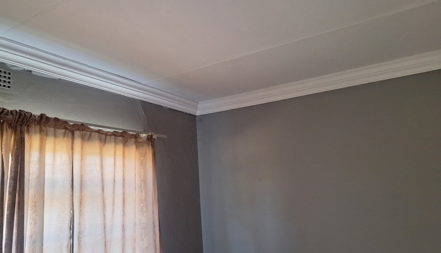 3 Bedroom Property for Sale in Nanescol Gauteng