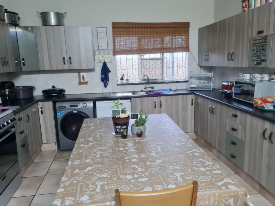 3 Bedroom Property for Sale in Vlakplaats Gauteng