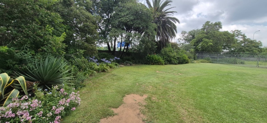 7 Bedroom Property for Sale in Bardene Gauteng