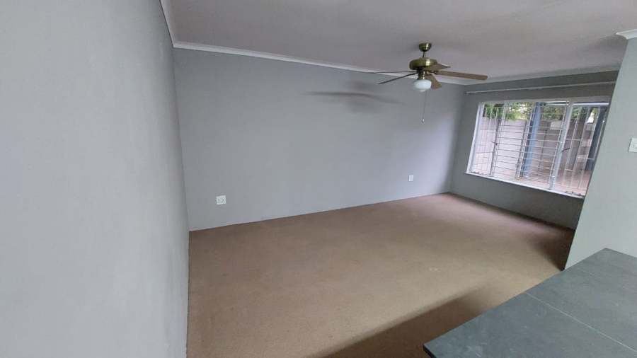 7 Bedroom Property for Sale in Bardene Gauteng