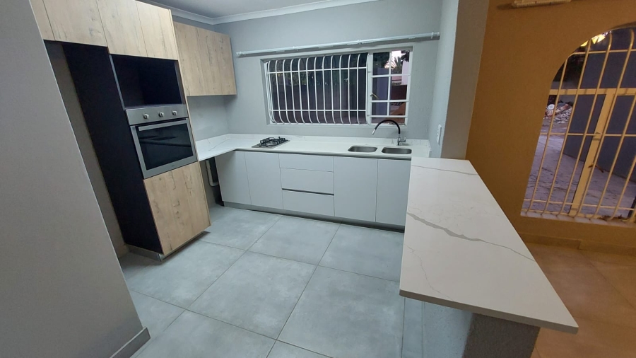 7 Bedroom Property for Sale in Bardene Gauteng