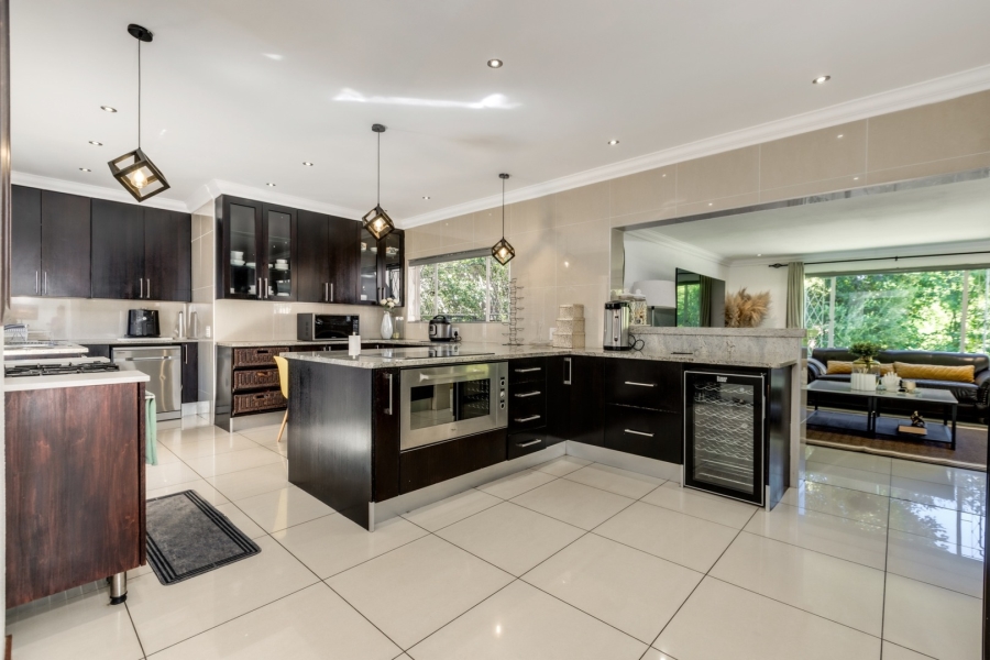 4 Bedroom Property for Sale in Douglasdale Gauteng