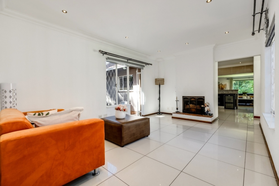 4 Bedroom Property for Sale in Douglasdale Gauteng