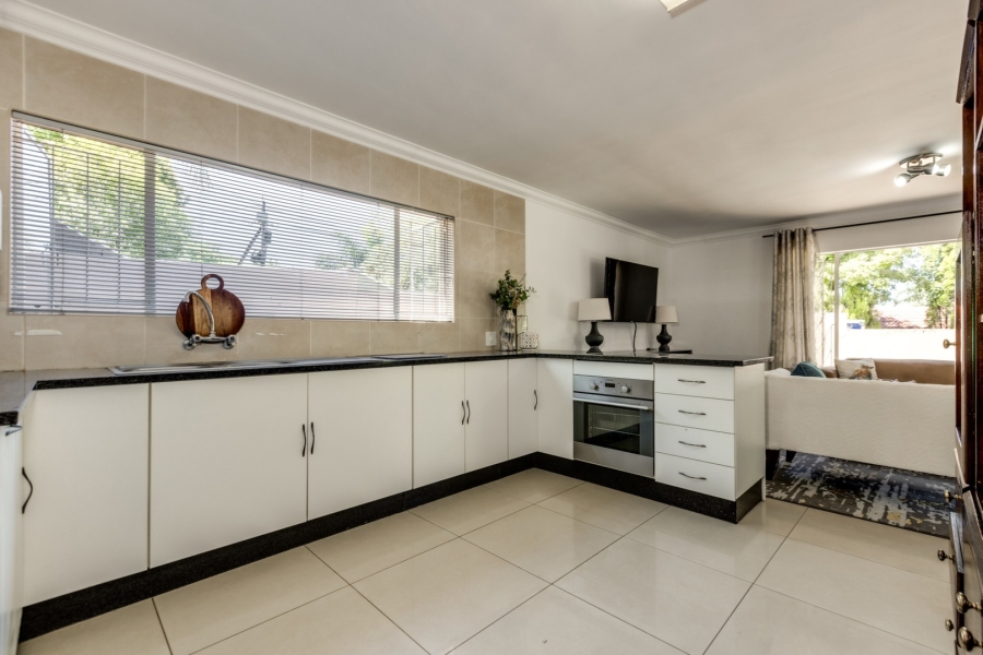 4 Bedroom Property for Sale in Douglasdale Gauteng