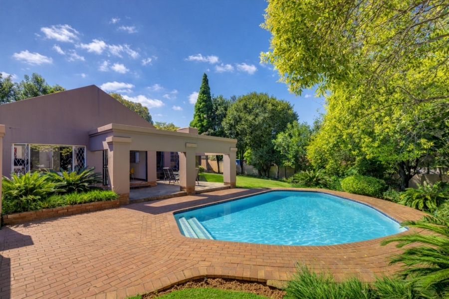 4 Bedroom Property for Sale in Douglasdale Gauteng