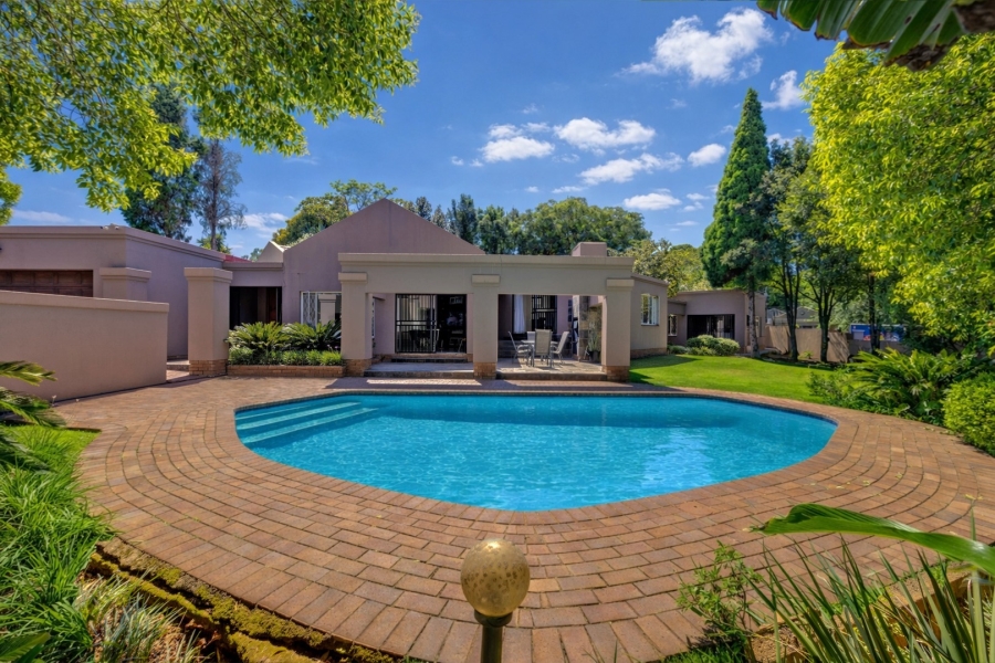 4 Bedroom Property for Sale in Douglasdale Gauteng