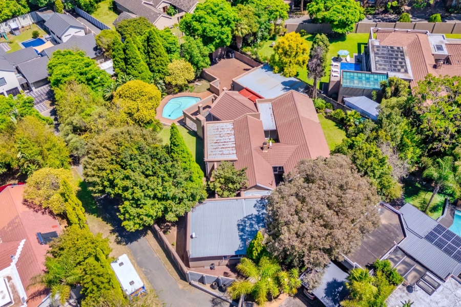 4 Bedroom Property for Sale in Douglasdale Gauteng