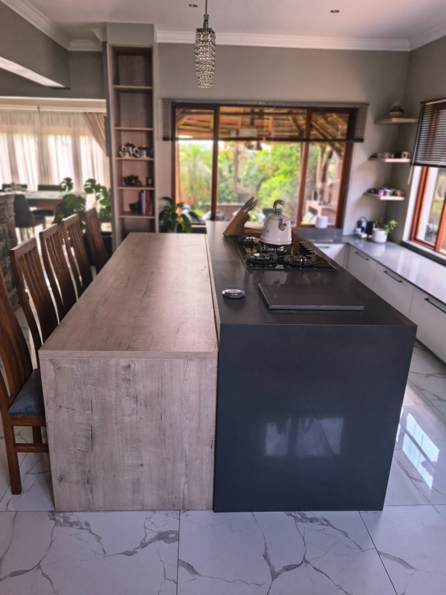 3 Bedroom Property for Sale in Sonneveld Gauteng