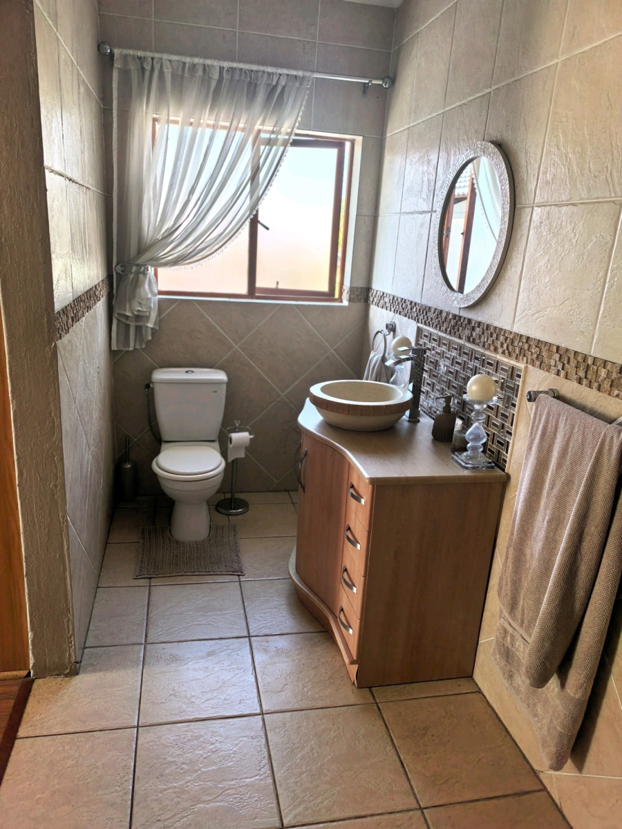 3 Bedroom Property for Sale in Sonneveld Gauteng