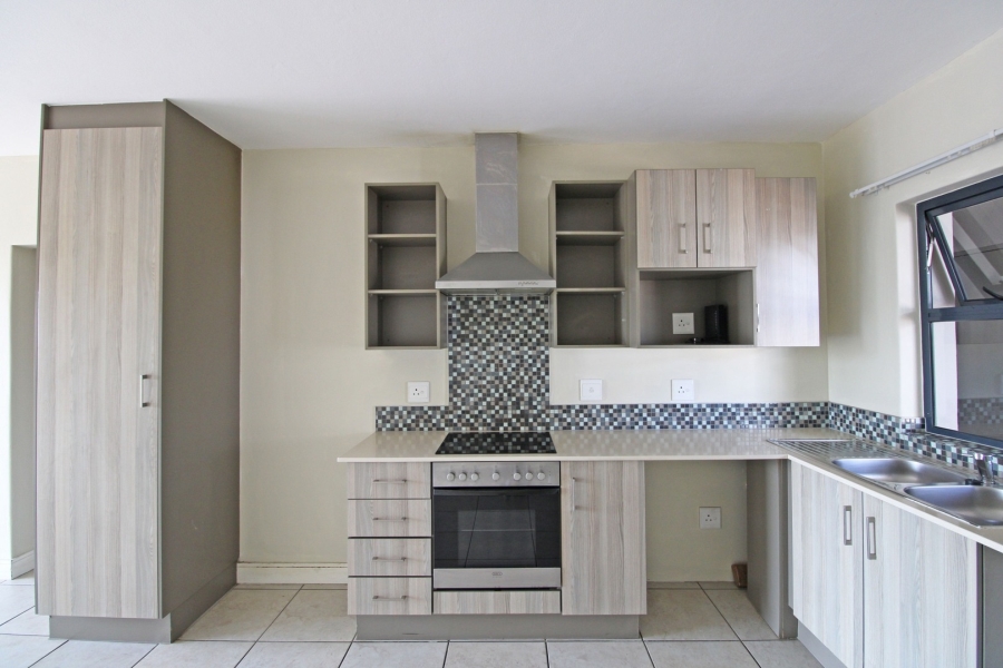 To Let 2 Bedroom Property for Rent in Rivonia Gauteng