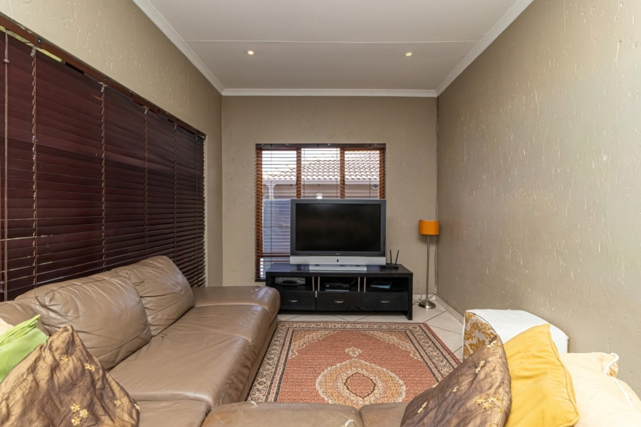 3 Bedroom Property for Sale in Greenstone Hill Gauteng