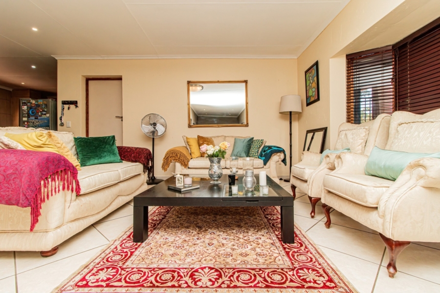 3 Bedroom Property for Sale in Greenstone Hill Gauteng