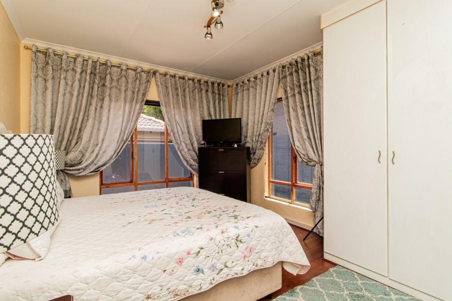 3 Bedroom Property for Sale in Greenstone Hill Gauteng