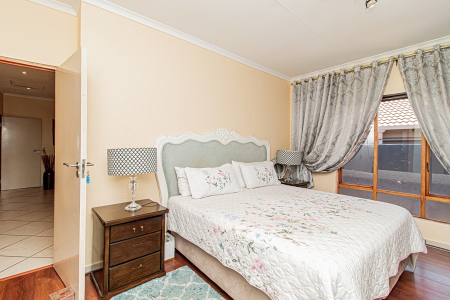 3 Bedroom Property for Sale in Greenstone Hill Gauteng