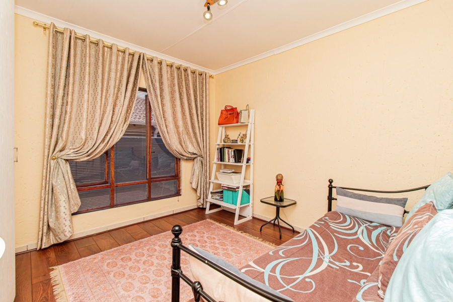 3 Bedroom Property for Sale in Greenstone Hill Gauteng