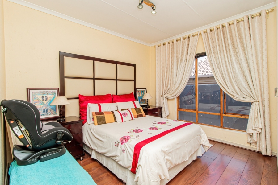 3 Bedroom Property for Sale in Greenstone Hill Gauteng