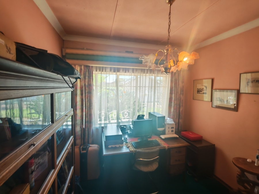 4 Bedroom Property for Sale in Raceview Gauteng