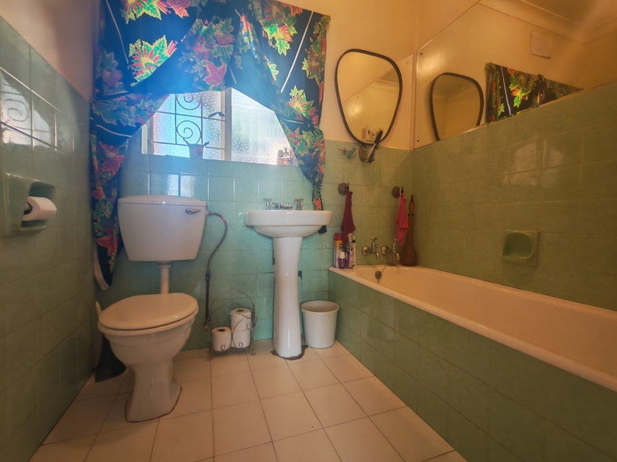 4 Bedroom Property for Sale in Raceview Gauteng