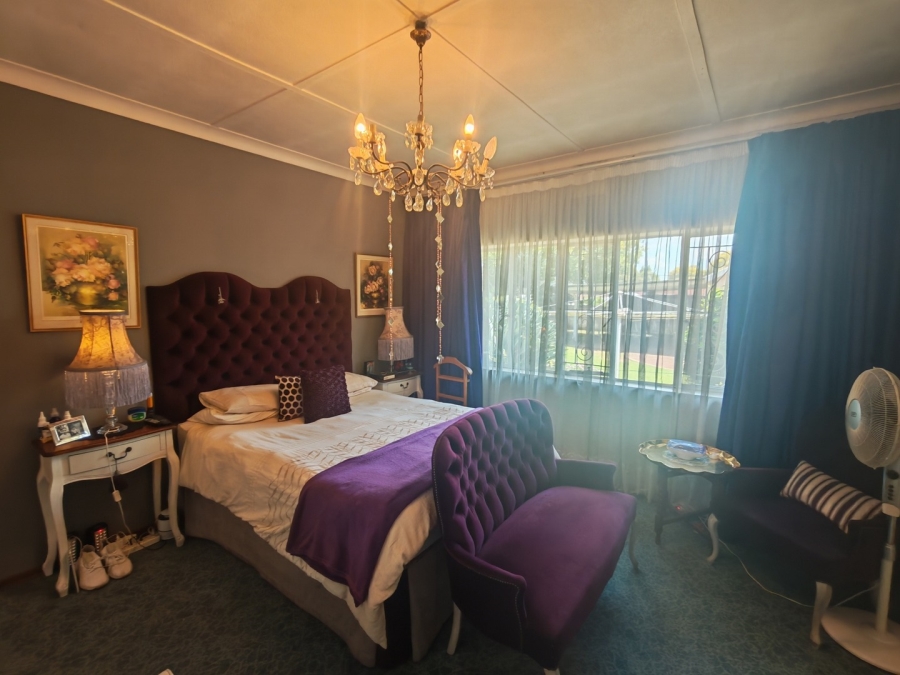 4 Bedroom Property for Sale in Raceview Gauteng