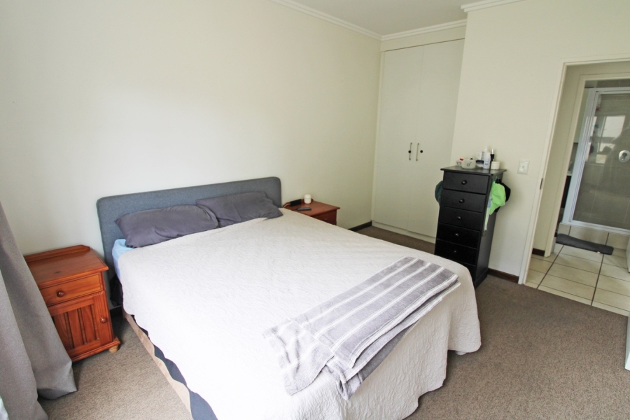 1 Bedroom Property for Sale in Bryanston Gauteng