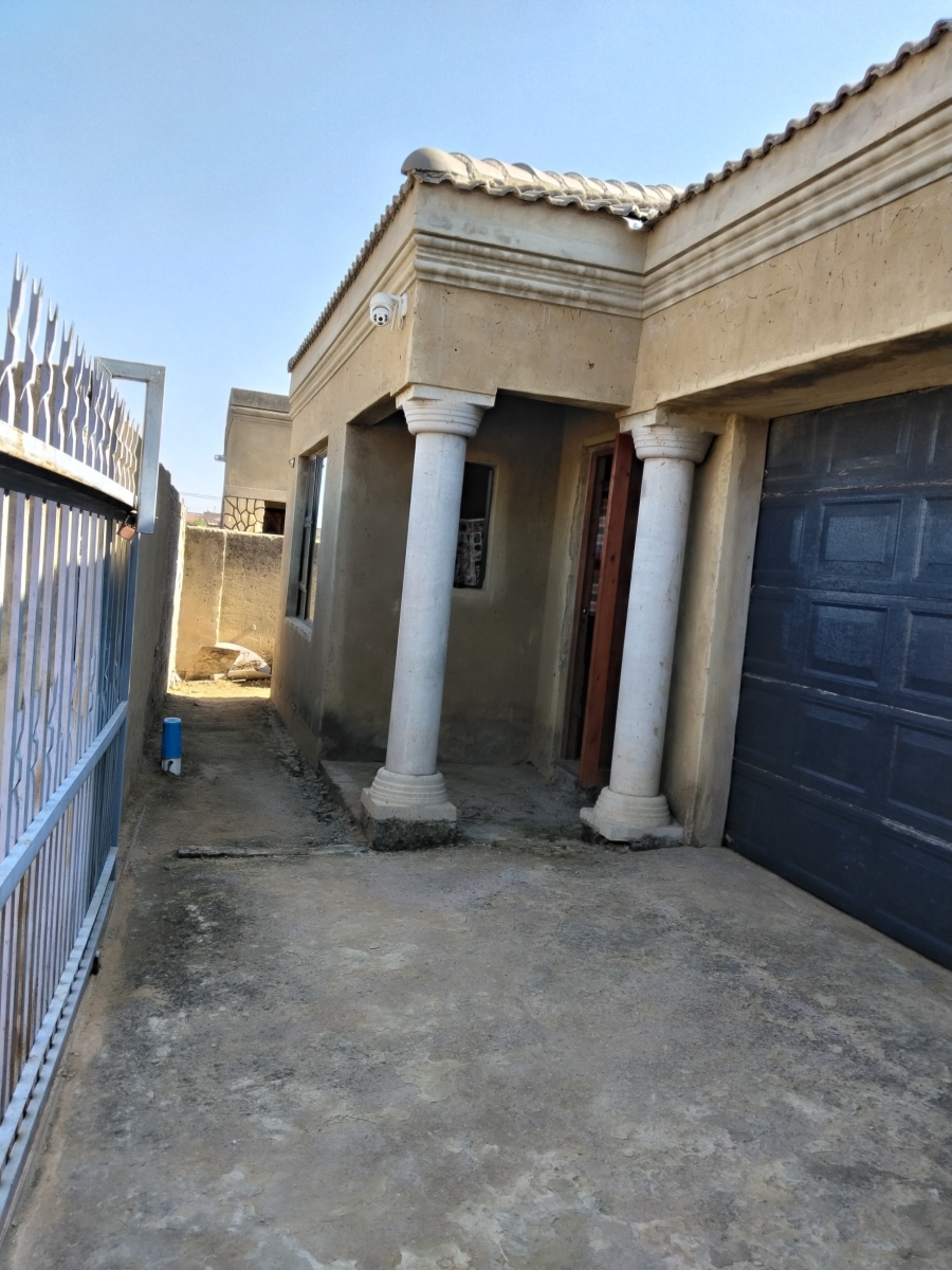 3 Bedroom Property for Sale in Lakeside Gauteng