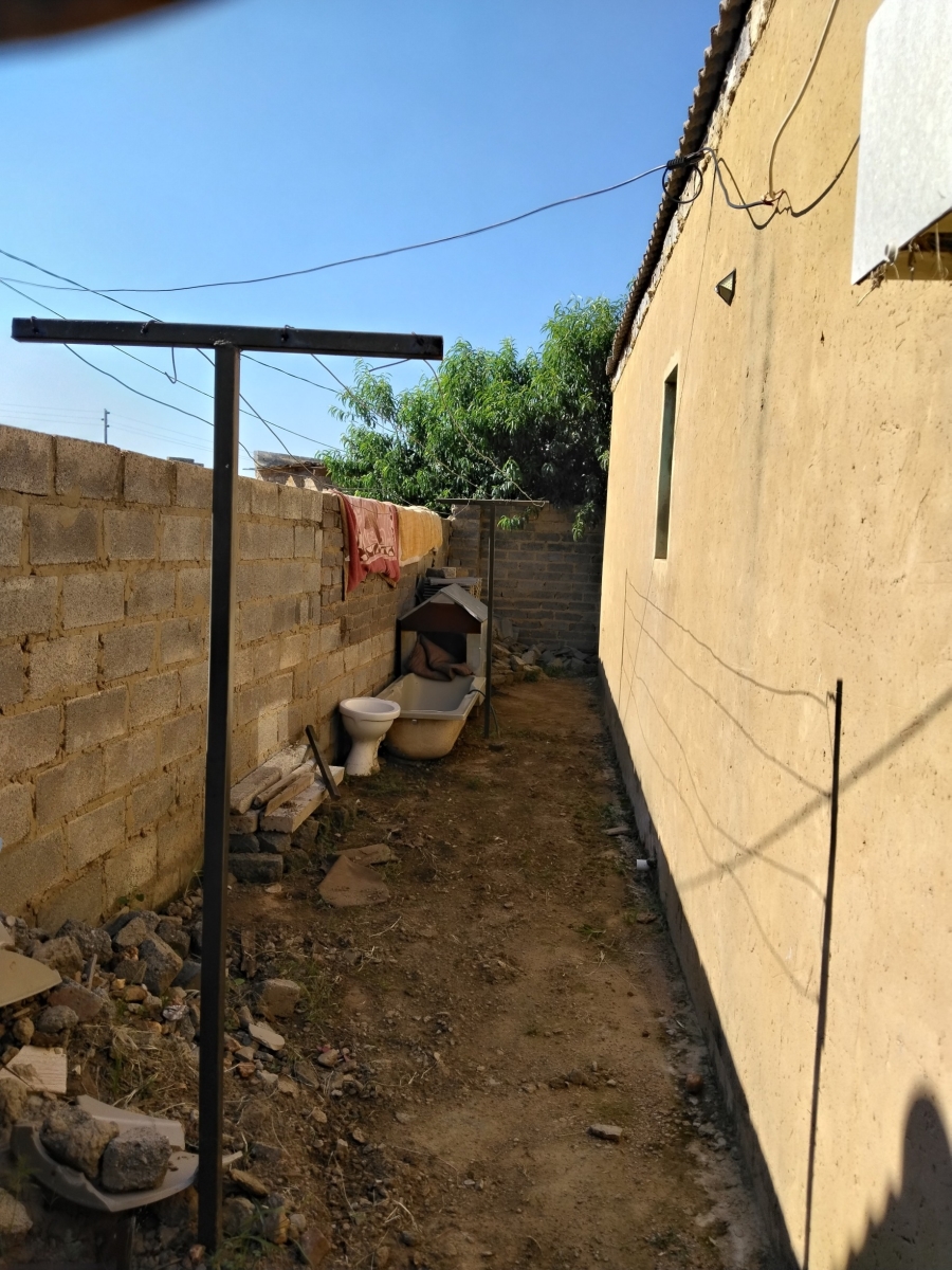 3 Bedroom Property for Sale in Lakeside Gauteng