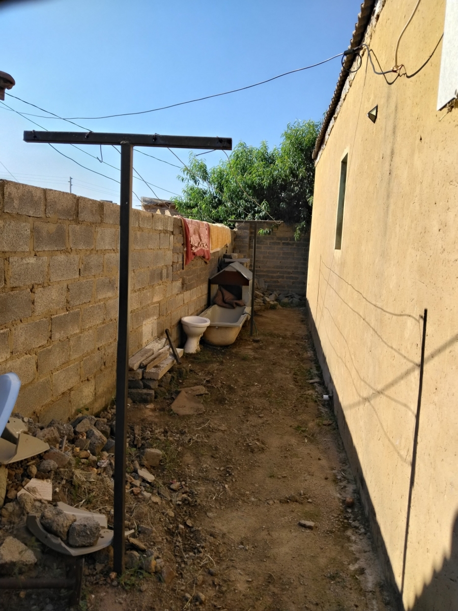 3 Bedroom Property for Sale in Lakeside Gauteng