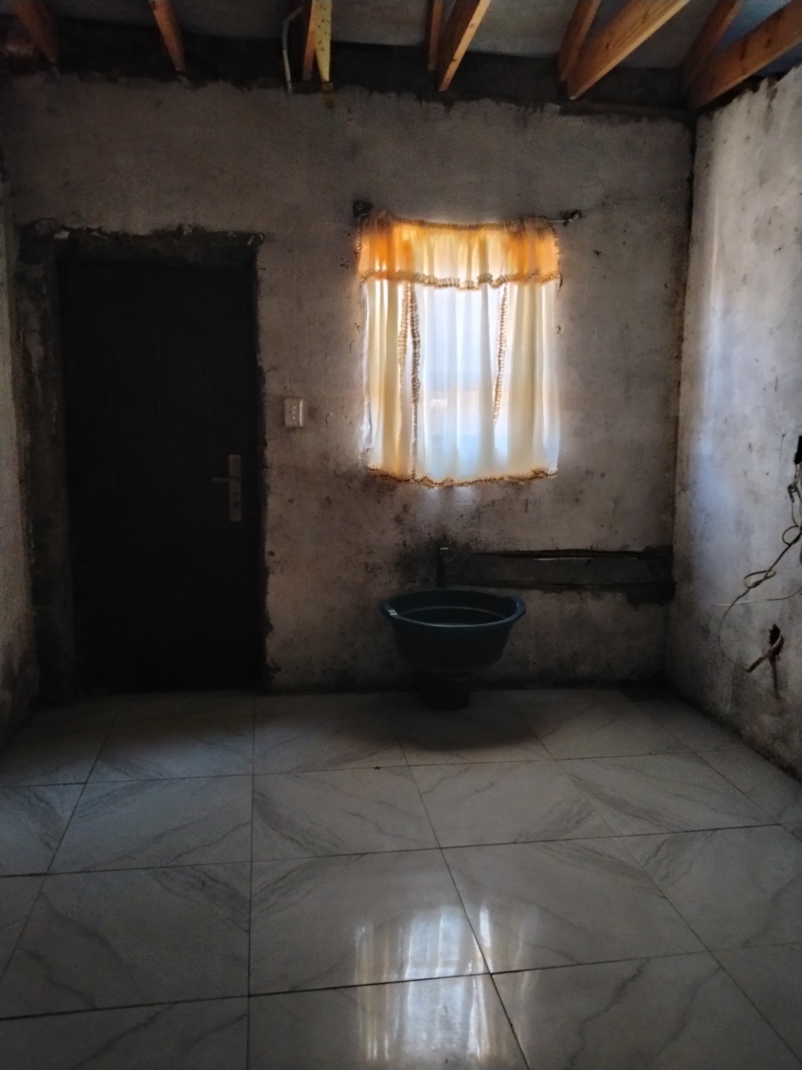 3 Bedroom Property for Sale in Lakeside Gauteng