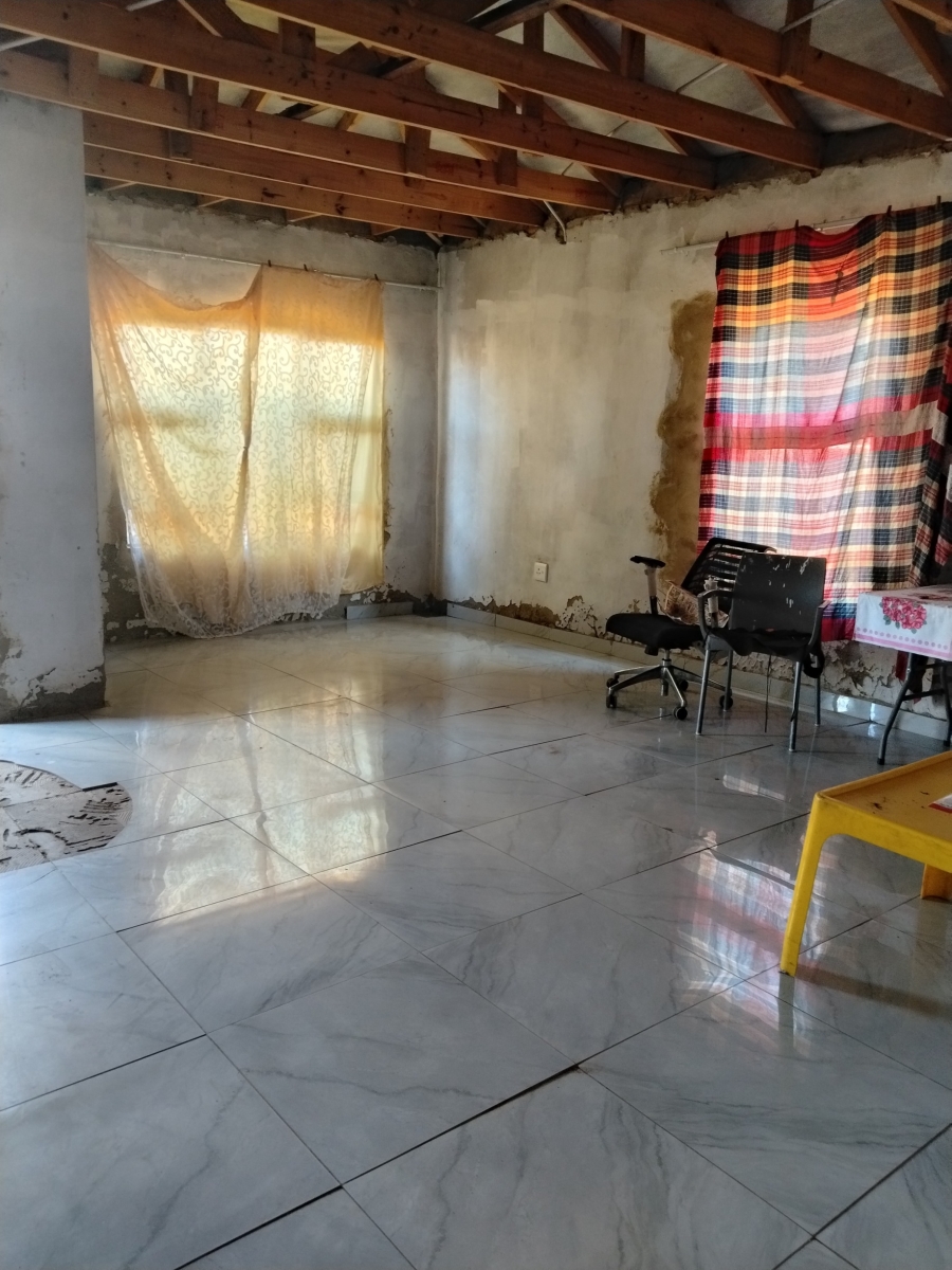 3 Bedroom Property for Sale in Lakeside Gauteng