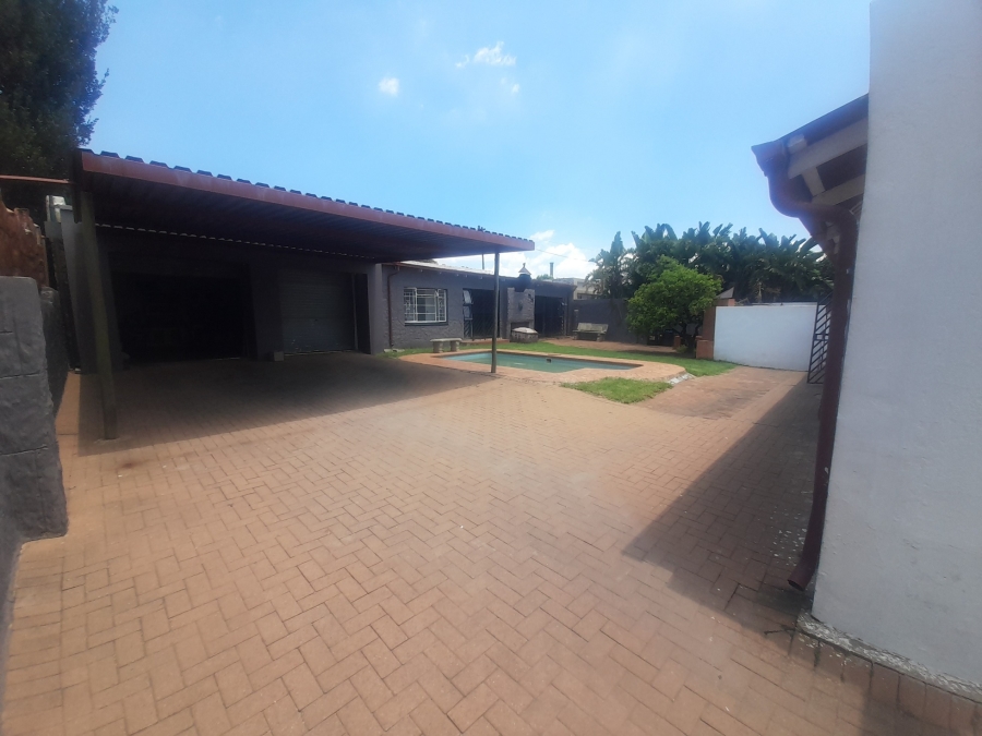4 Bedroom Property for Sale in The Hill Gauteng