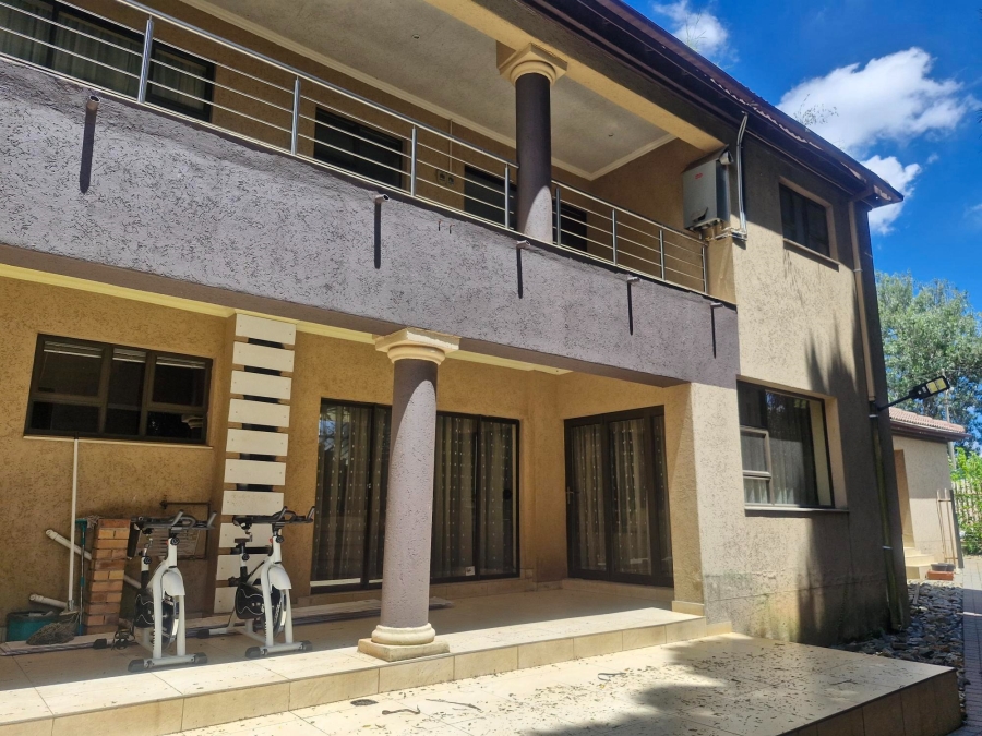 6 Bedroom Property for Sale in Edleen Gauteng