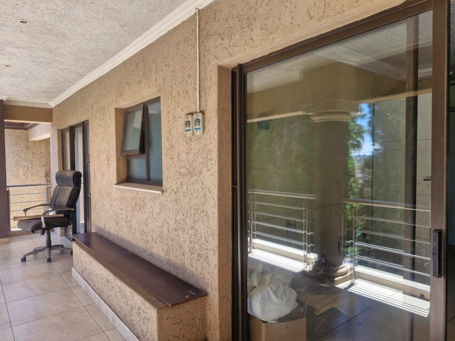 6 Bedroom Property for Sale in Edleen Gauteng