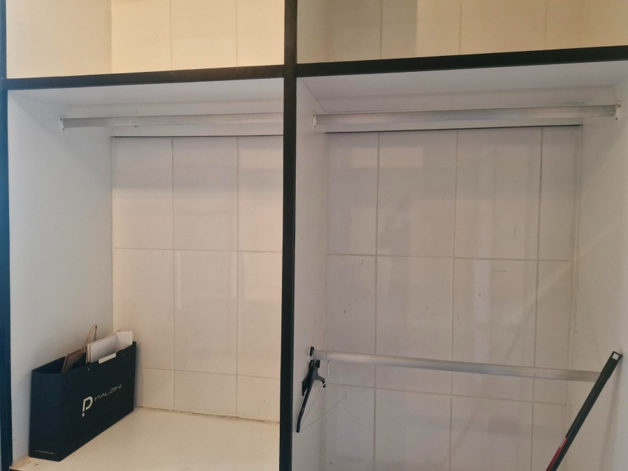 6 Bedroom Property for Sale in Edleen Gauteng