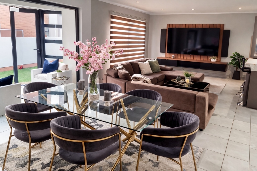 3 Bedroom Property for Sale in Rooihuiskraal North Gauteng