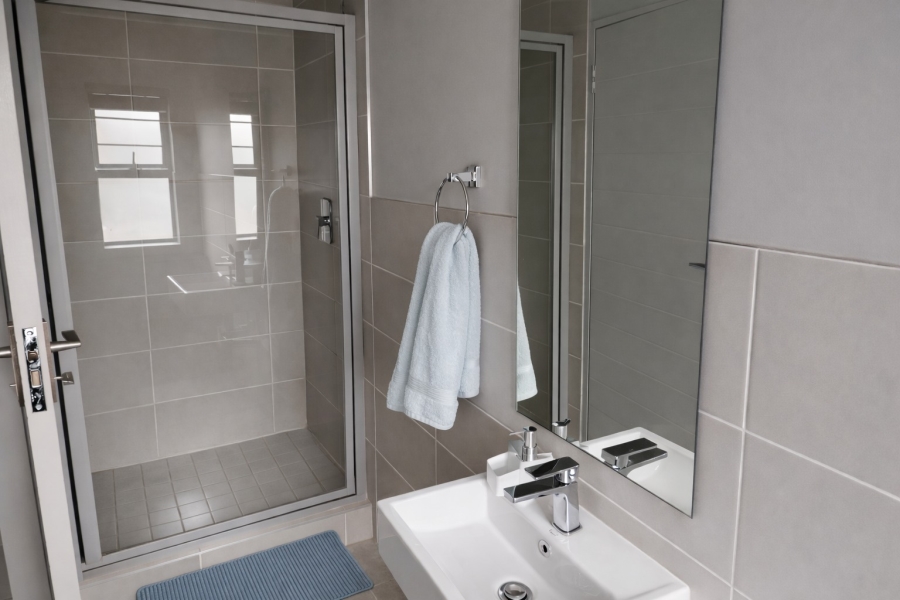 3 Bedroom Property for Sale in Rooihuiskraal North Gauteng