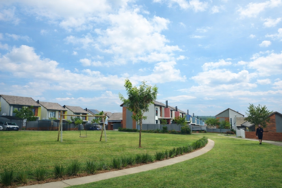 3 Bedroom Property for Sale in Rooihuiskraal North Gauteng