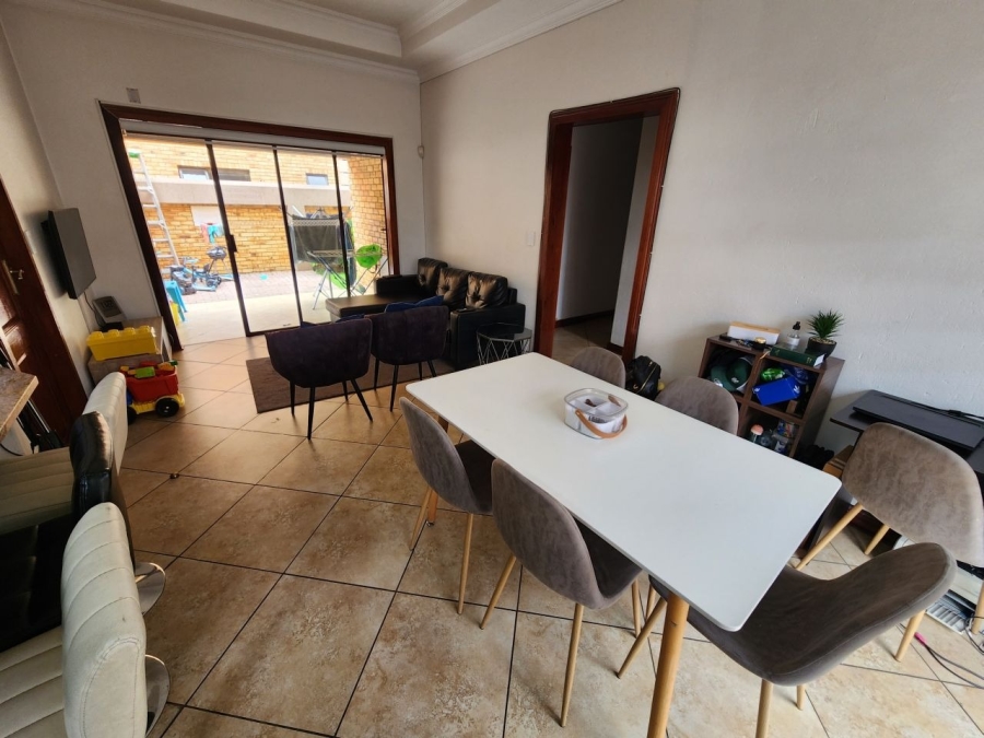 2 Bedroom Property for Sale in Ravenswood Gauteng