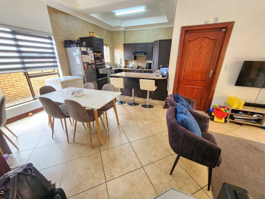 2 Bedroom Property for Sale in Ravenswood Gauteng