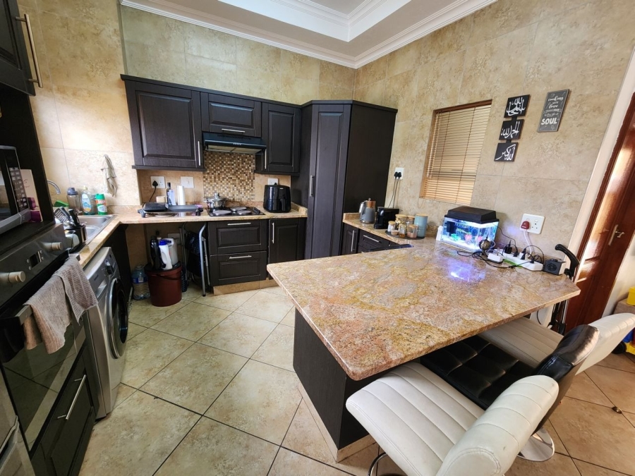 2 Bedroom Property for Sale in Ravenswood Gauteng