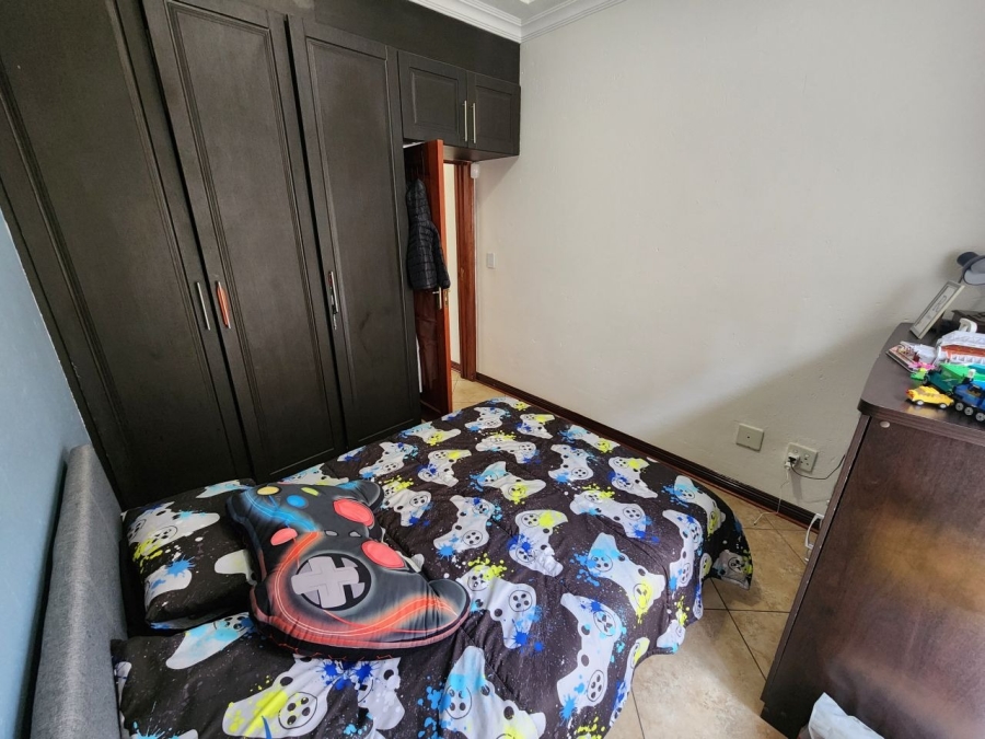 2 Bedroom Property for Sale in Ravenswood Gauteng