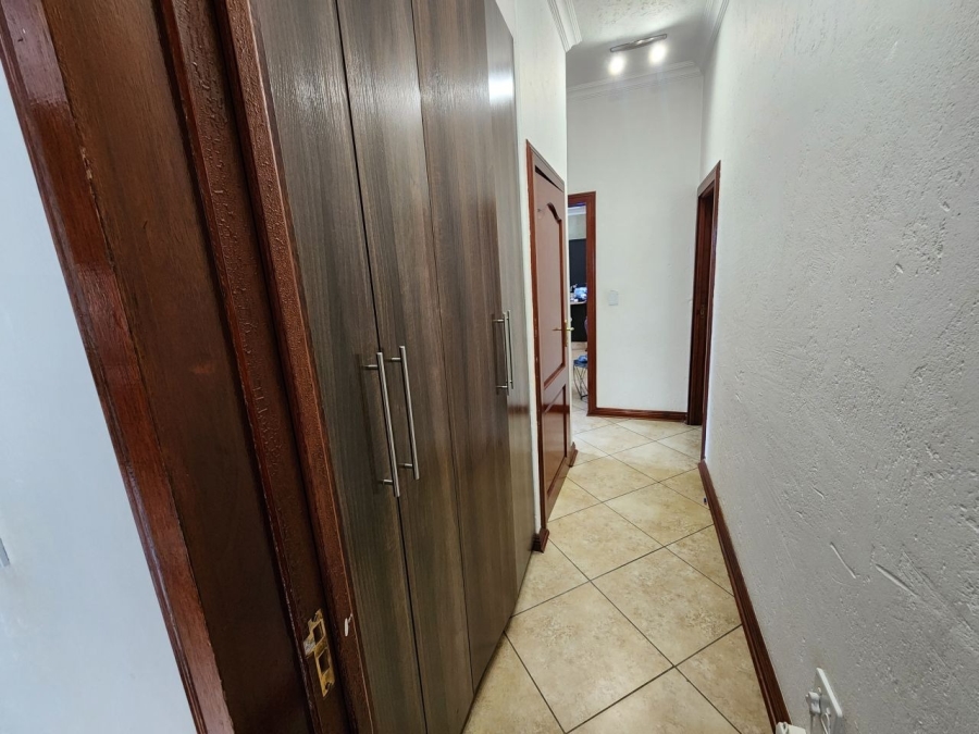 2 Bedroom Property for Sale in Ravenswood Gauteng